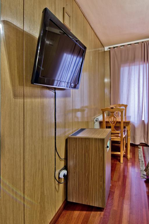 Hotel Dona Blanca Albarracín Pokoj fotografie