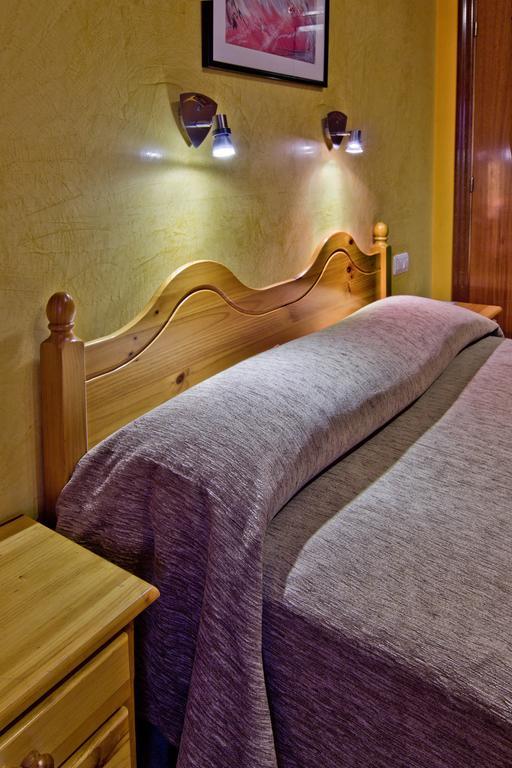 Hotel Dona Blanca Albarracín Pokoj fotografie