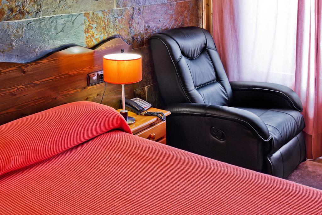 Hotel Dona Blanca Albarracín Pokoj fotografie
